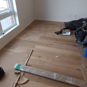 Red oak — Select 5 X3/4 canadian ingenius Espresso at 2,99$ (Copie)